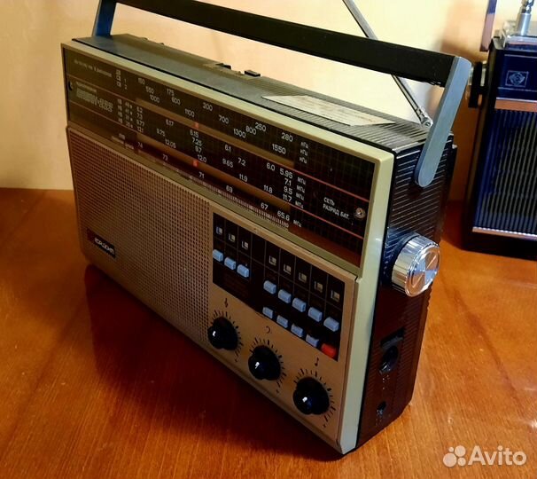 Радиоприемник СССР Океан 222 с FM