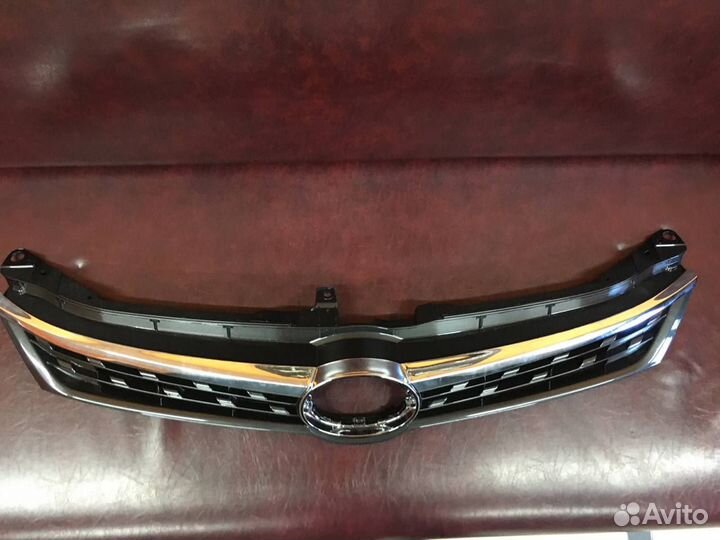 Решетка радиатора toyota camry 17-18