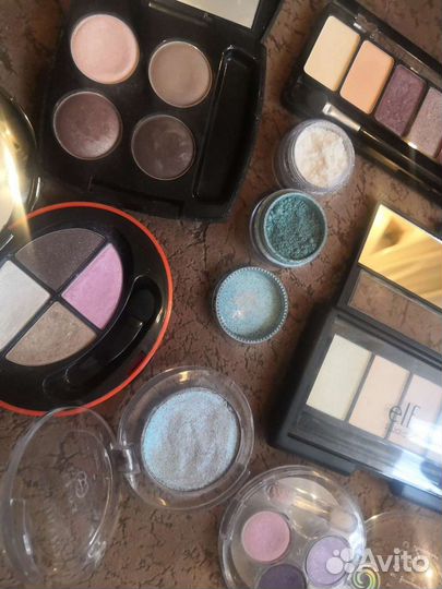 Тени для век