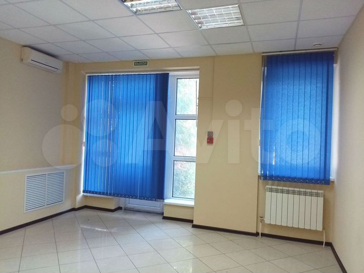 Продам офисное помещение, 327.9 м²