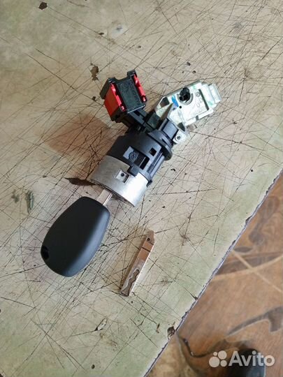 Замок зажигания LADA vesta 2017г