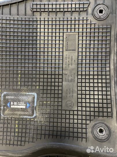 Автомобильные коврики резиновые