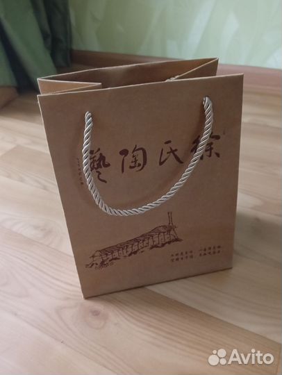 Бумажные пакеты с ручками