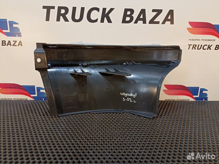 1431922 Планка над фарой левая Scania 5-series