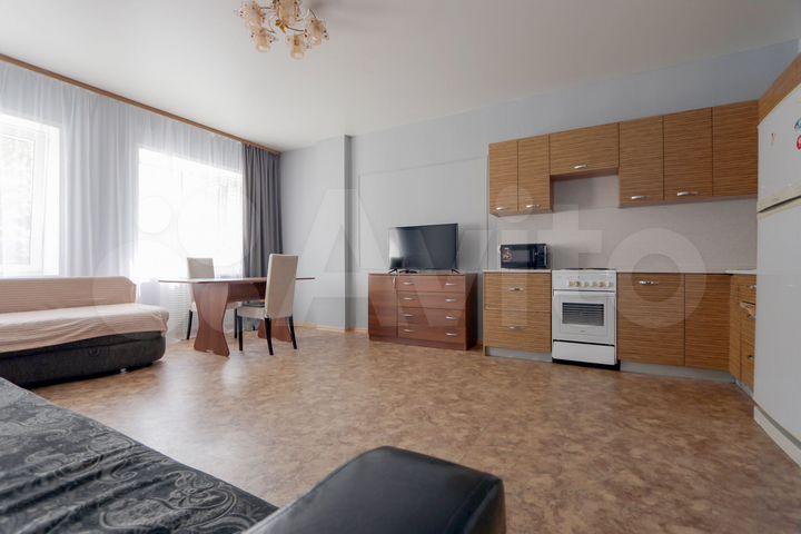2-к. квартира, 60 м², 2/9 эт.