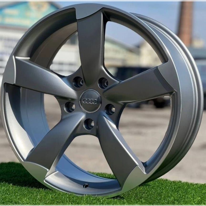 Литые диски Audi 8×R19 5×112