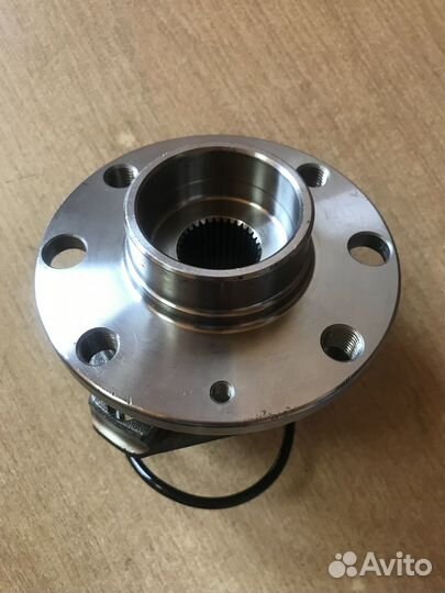 Ступица передняя 4 болта новая Opel Astra H