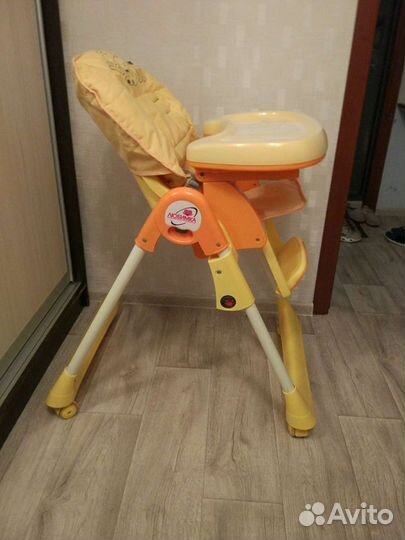 Детский стульчик для кормления