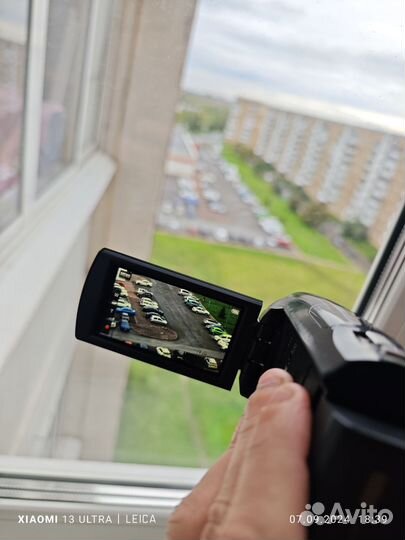 Sony HDR-CX620 Full HD 60x