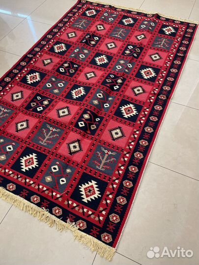 Ковер килим палас