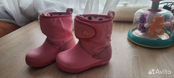 Резиновые сапоги для девочки crocs 7
