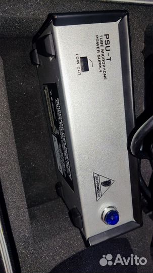 Студийный ламповый микрофон behringer T1