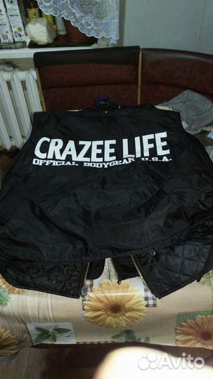 Мужской бомбер