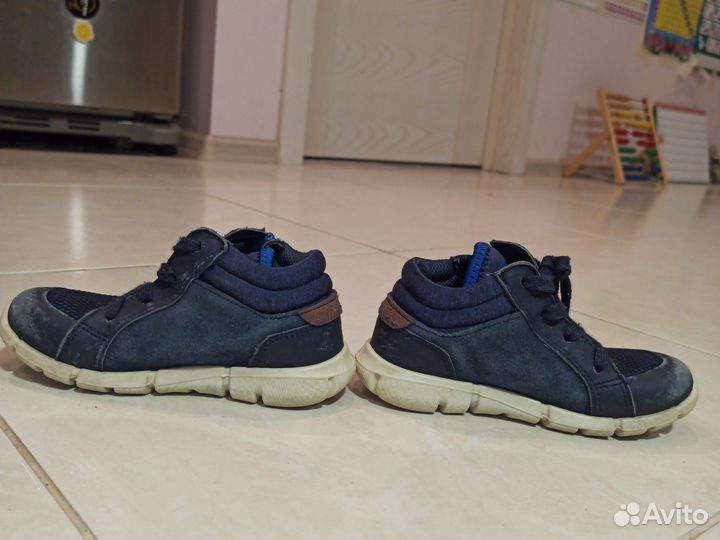 Кроссовки Ecco детские 24