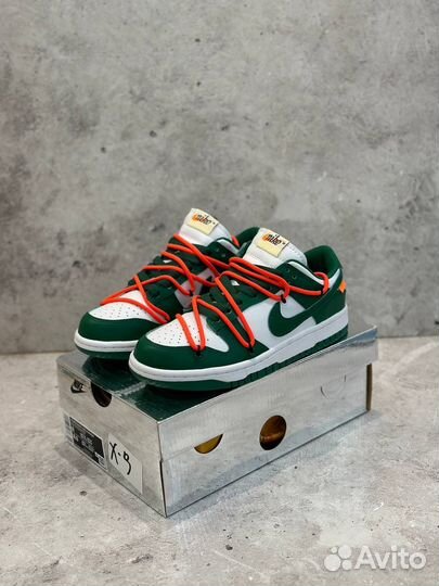 Кроссовки Nike SB Dunk Low