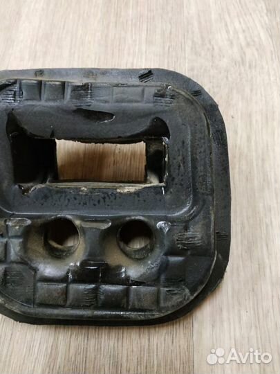 Уплотнитель трубок радиатора отопителя Ford Focus3