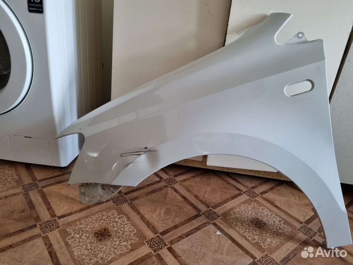 Крыло левое полло