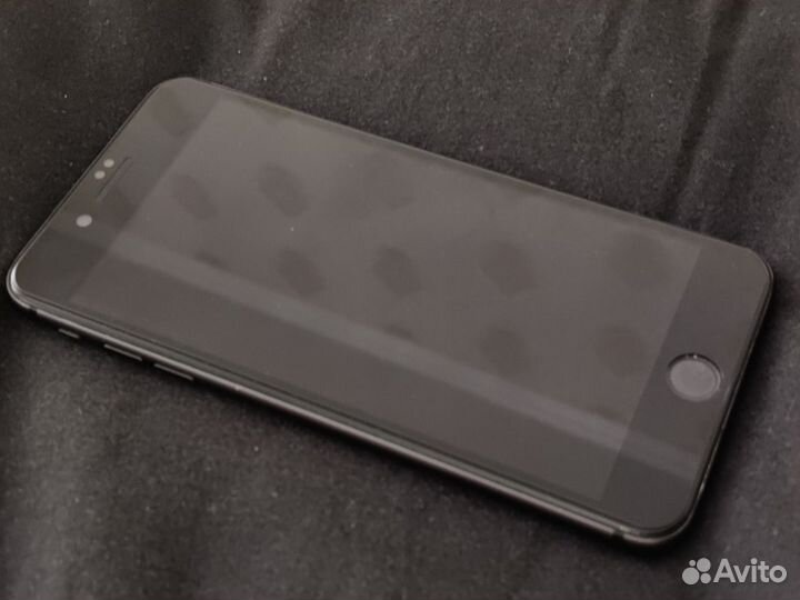 iPhone 8 Plus, 64 ГБ