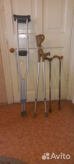 Стул с туалетом, коляска, костыли, ходунки