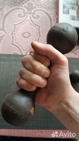 Гантели ссср.(2шт.2кг.)