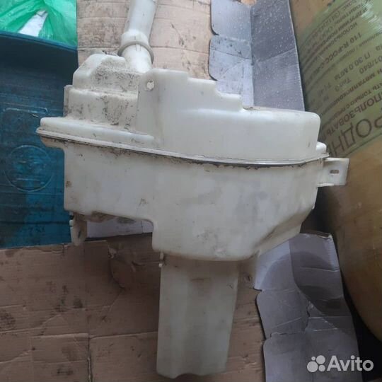 Бачок омывателя мазда 3 бк