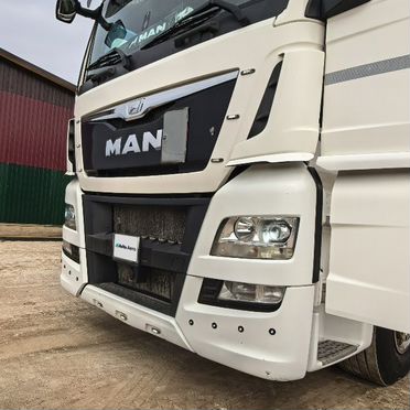 Тентованный грузовик 45 м³ MAN TGX 26.440 6x2-2 LL, 2014