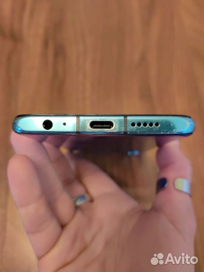 Телефон Huawei p30
