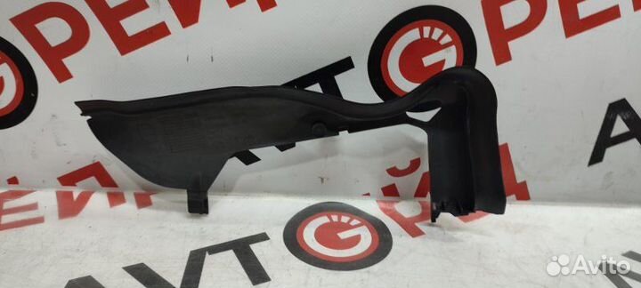 Уголок жабо правый Citroen C4 B7 EP6C 2012