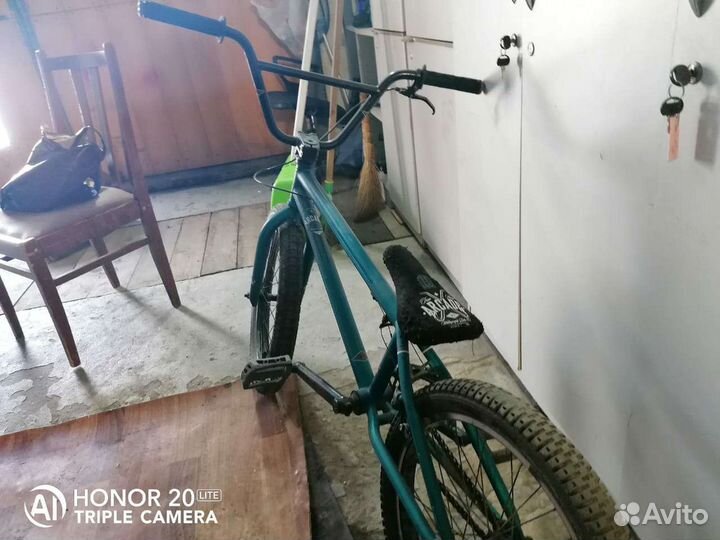 Трюковой велосипед BMX