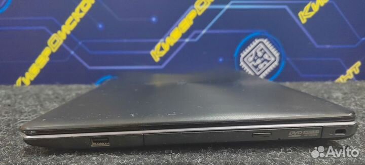 Ноутбук Asus X550L i3-4010U, GT 840M 2GB