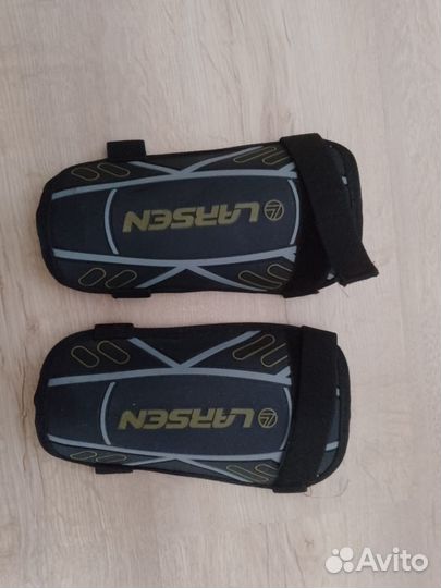 Щитки футбольные детские