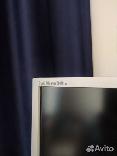 Монитор Samsung 940fn, 19 дюймов, 1280х1024, DVI