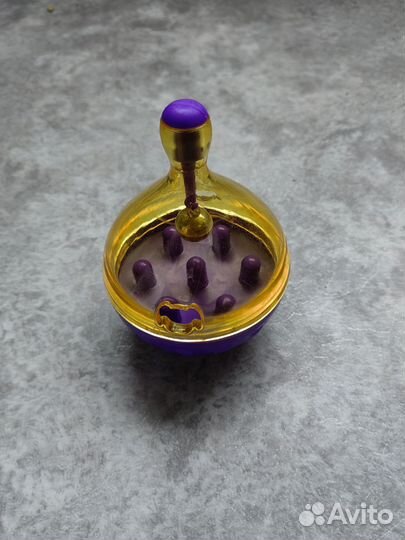 Игрушка-кормушка для собак