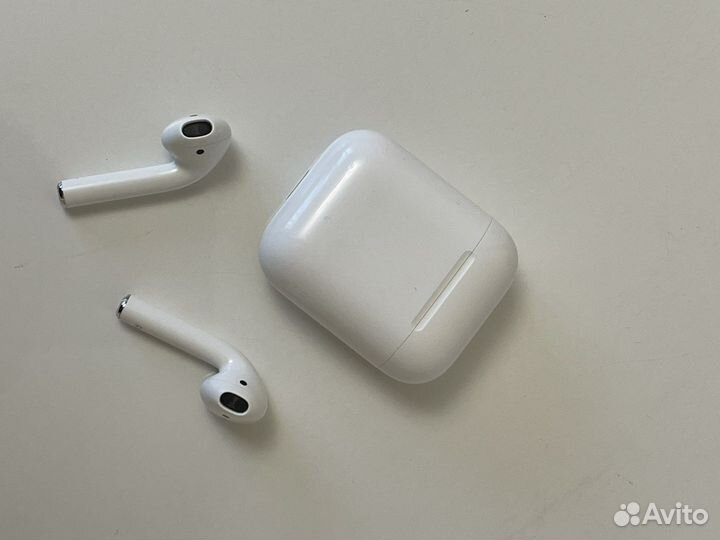 Наушники Apple AirPods (1-гопоколения)