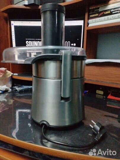 Соковыжималка Kenwood JE 810