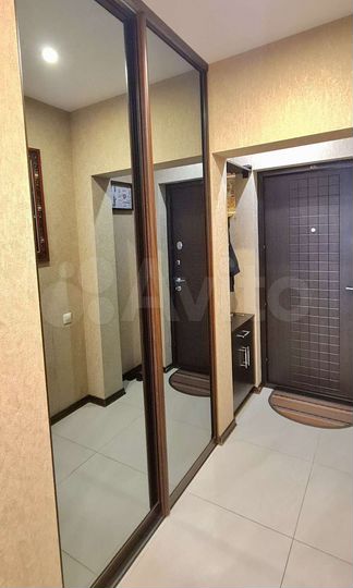 2-к. квартира, 56 м², 2/5 эт.