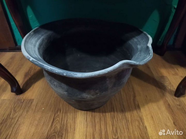 Чернолощеная глиняная посуда 18 вв