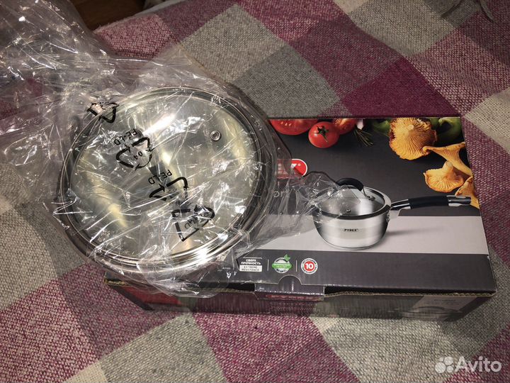 Ковш pyrex 1,3 л (новый)