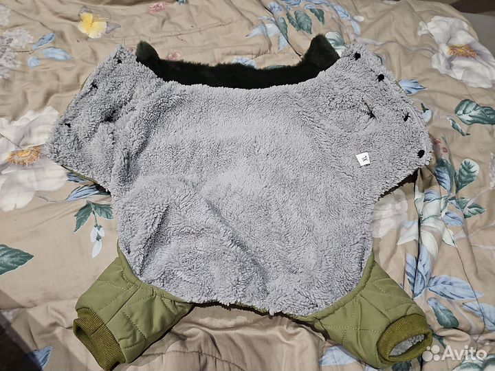 Зимний комбинезон для маленькой собаки