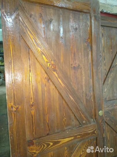 Двери деревянные