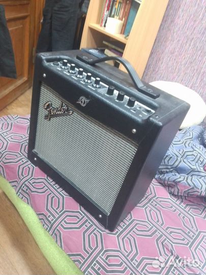 Комбоусилитель fender mustang 1 v2