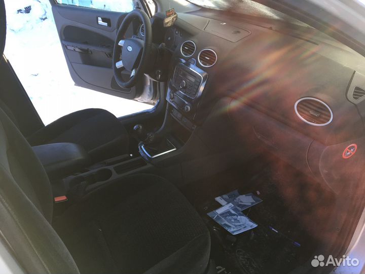 1 В наличии салон Ford Focus 2 Хэтчбек