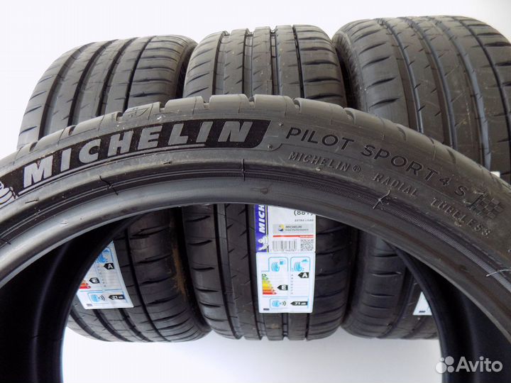 Michelin Pilot Sport 4 S Acoustic 315/30 R21