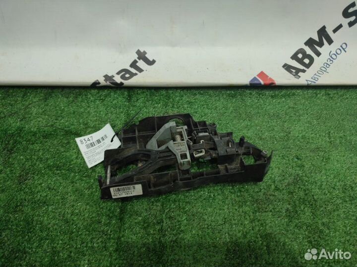 Кронштейн ручки двери левый Bmw 530I F10 N52B30A