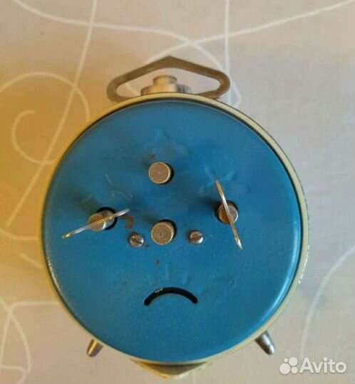 Механические настольные будильники. СССР