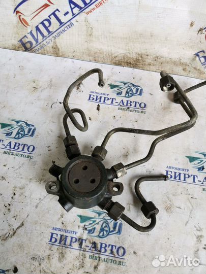 Рейка топливная (рампа) Renault Scenic II (2003—20