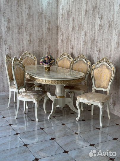 Стол и Стулья