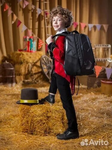 Рюкзак школьный для мальчика Grooc новый