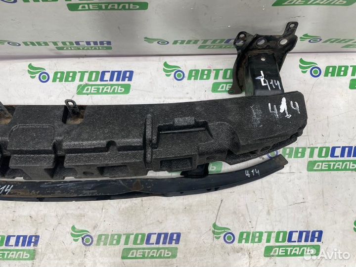 Усилитель бампера передний Volkswagen Passat B6