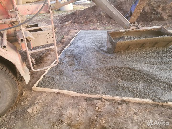 Бетон для фундамента с доставкой миксером